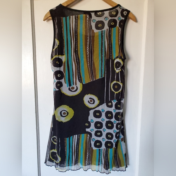 Unique Designer Topπ€ππ§‘ - Picture 2 of 3